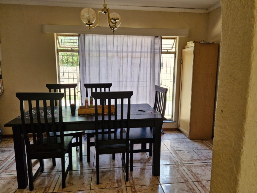 To Let 3 Bedroom Property for Rent in Pellissier Free State